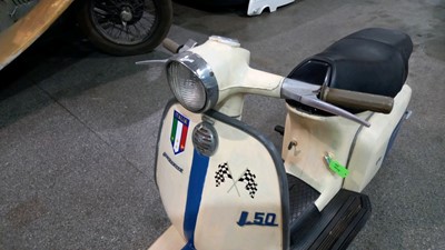 Lot 406 - 1966 LAMBRETTA J50