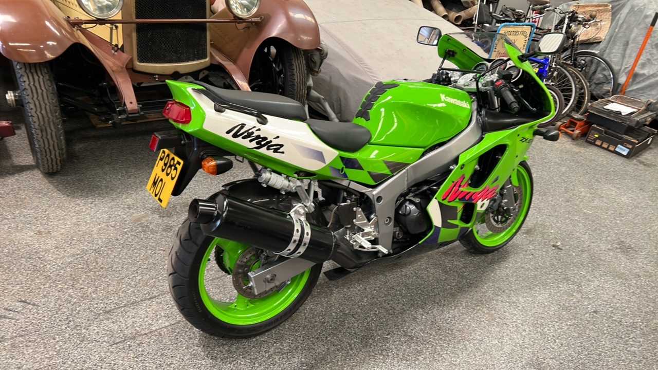 Zx 600 Engine Lot 332 - 1997 KAWASAKI ZX 600-F3
