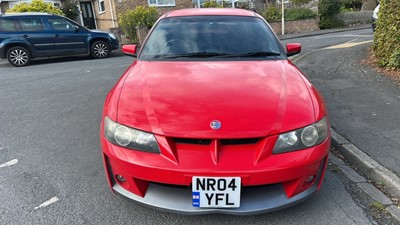 Lot 426 - 2004 HOLDEN MALOO R8