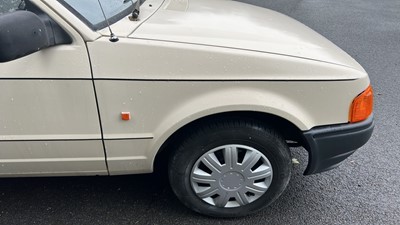 Lot 441 - 1988 FORD ESCORT 35