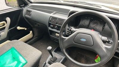 Lot 441 - 1988 FORD ESCORT 35