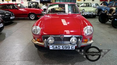 Lot 257 - 1969 MG B GT