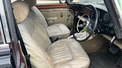 Lot 496 - 1972 ROVER P5B COUPE