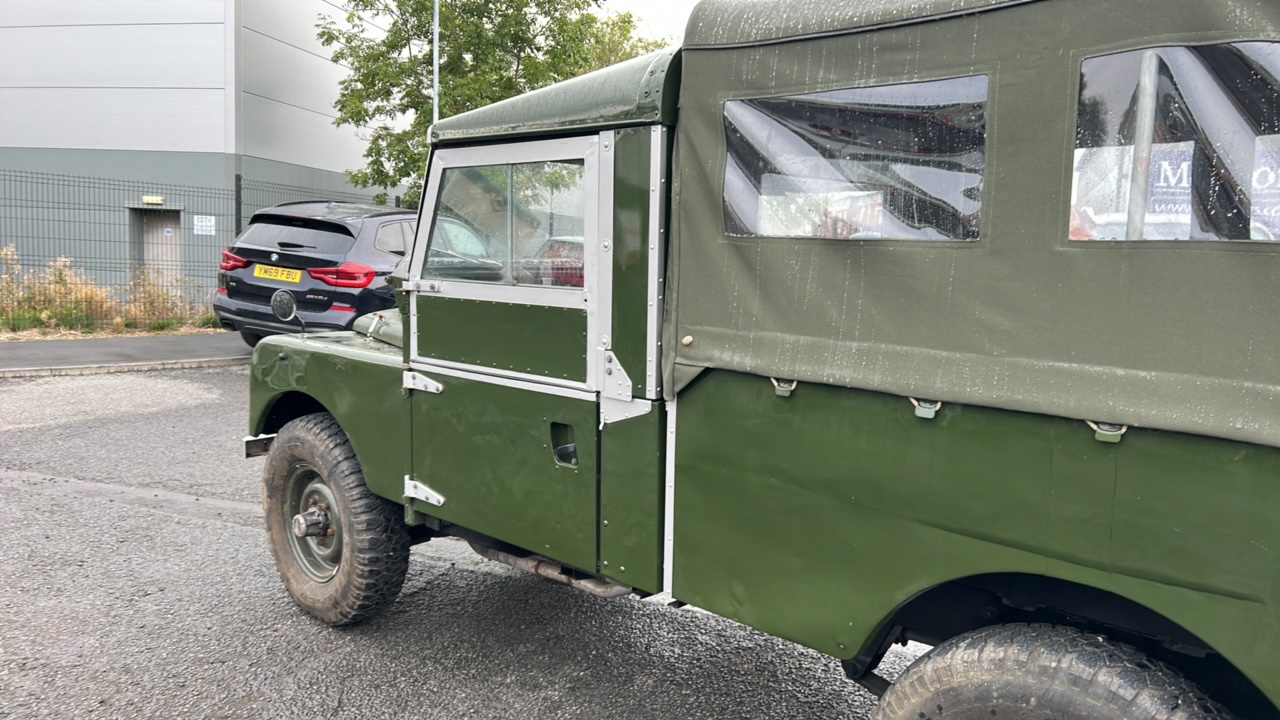 Lot 512 - 1955 Land Rover 107