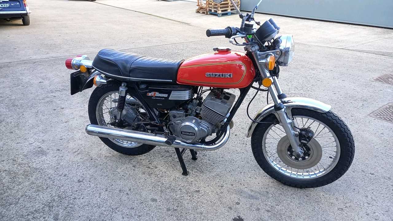 Lot 79 - 1975 SUZUKI GT250