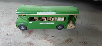 Lot 251 - TRIANG LARGE SCALE SINGLE DECK ROUTEMASTER BUS