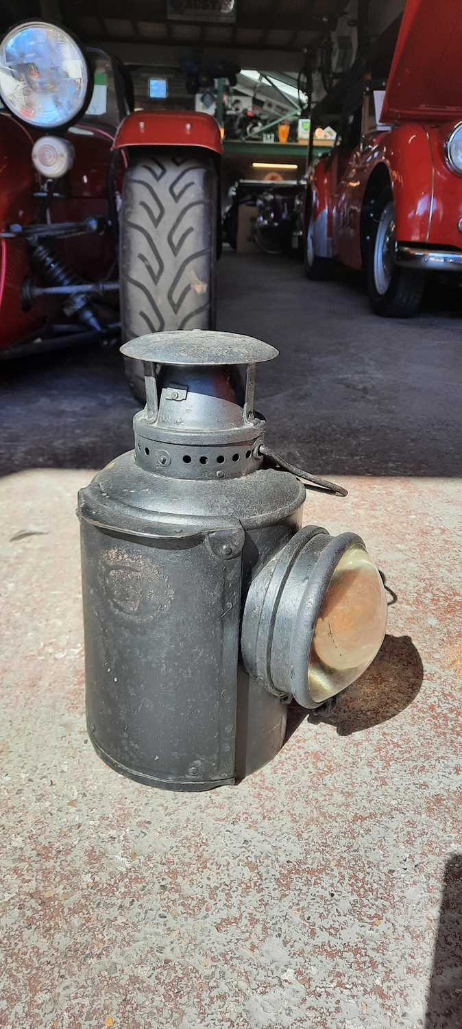 Lot 279 - LOCOMOTIVE OIL LAMP 1940's-50's