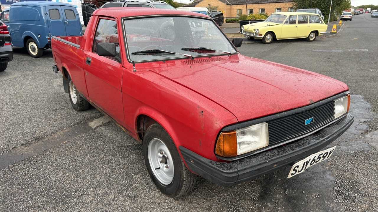 Lot 549 - 1983 MORRIS PICK UP