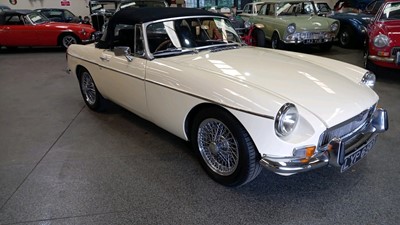 Lot 572 - 1972 MG B ROADSTER