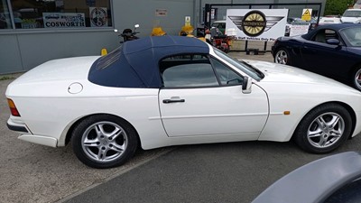 Lot 581 - 1991 PORSCHE 944 S2 CABRIO