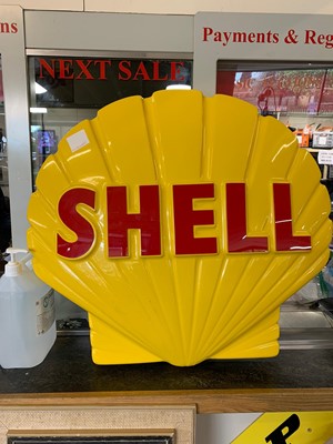 Lot 151 - LARGE SHELL SIGN