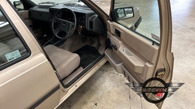 Lot 38 - 1989 VOLVO 340 GL