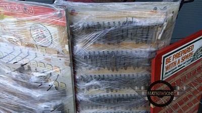 Lot 183 - KEY BOARD & CUTTER