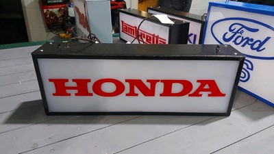 Lot 191 - HONDA ILLUMINATED SIGN