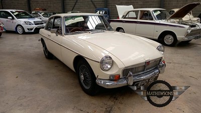 Lot 176 - 1967 MG B GT