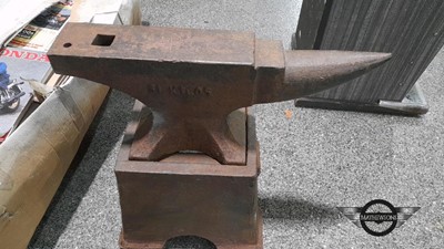 Lot 319 - ANVIL