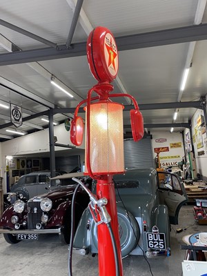Lot 161 - REPRODUCTION TEXACO LIGHT UP PUMP