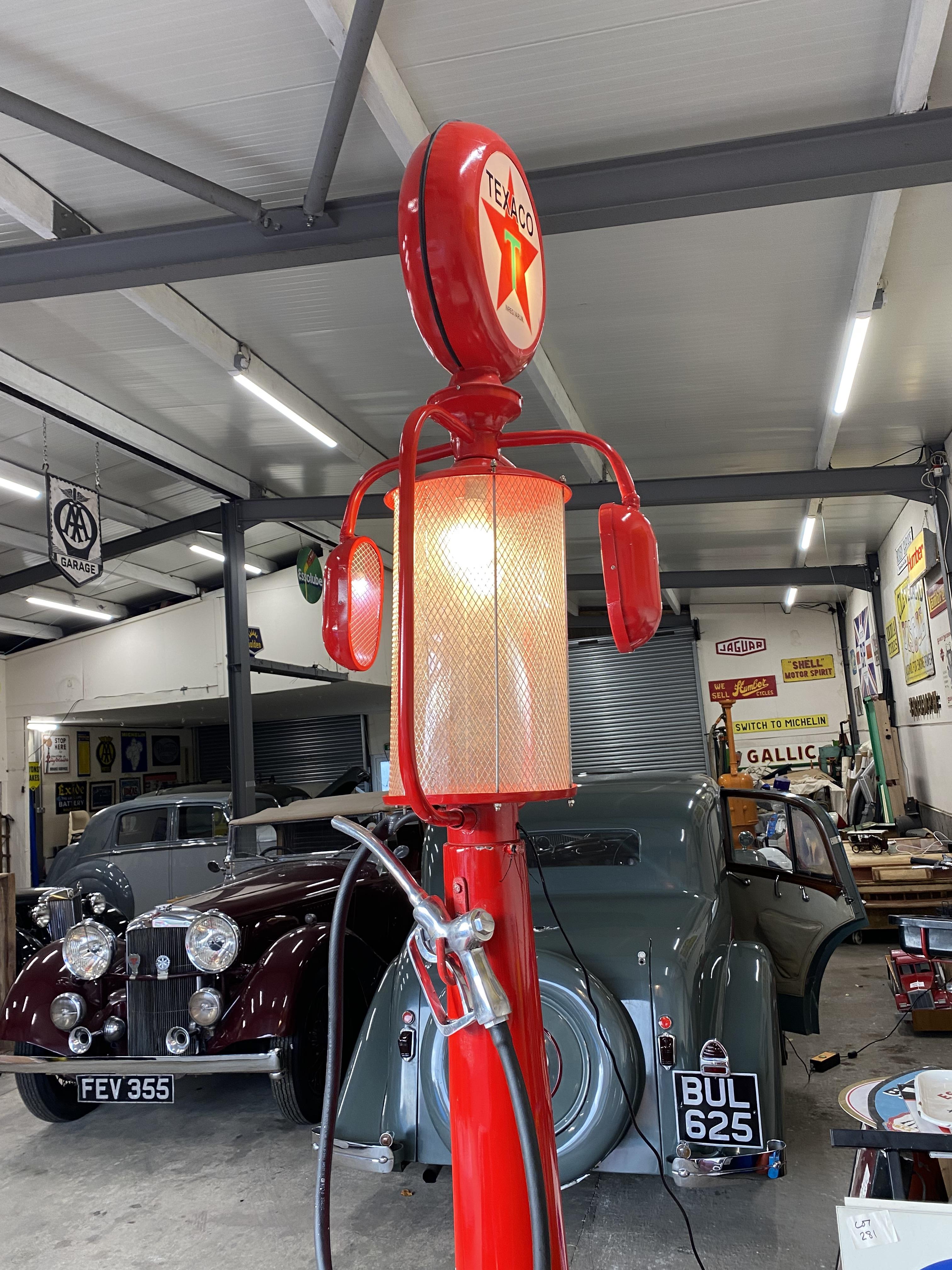 Lot 161 REPRODUCTION TEXACO LIGHT UP PUMP
