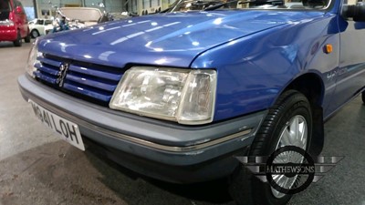 Lot 220 - 1994 PEUGEOT 205 MARDI GRAS AUTO