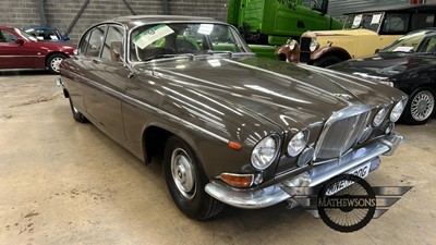 Lot 237 - 1969 JAGUAR 420 G