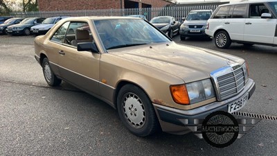 Lot 288 - 1988 MERCEDES BENZ 300 CE