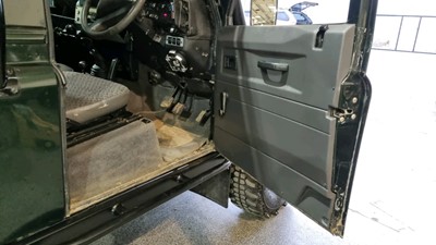 Lot 158 - 1999 LANDROVER DEFENDER 90 COUNTY TD5