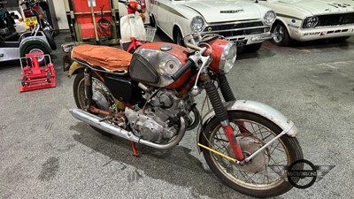 Lot 155 - 1964 HONDA CB72