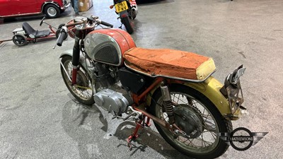 Lot 155 - 1964 HONDA CB72