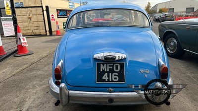 Lot 341 - 1963 DAIMLER V8 250