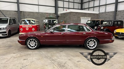 Lot 300 - 1996 DAIMLER SIX LWB AUTO