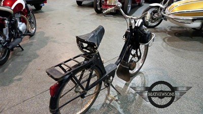 Lot 421 - 1961/64 VELOSOLEX 2200