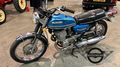 Lot 429 - 1975 SUZUKI T500