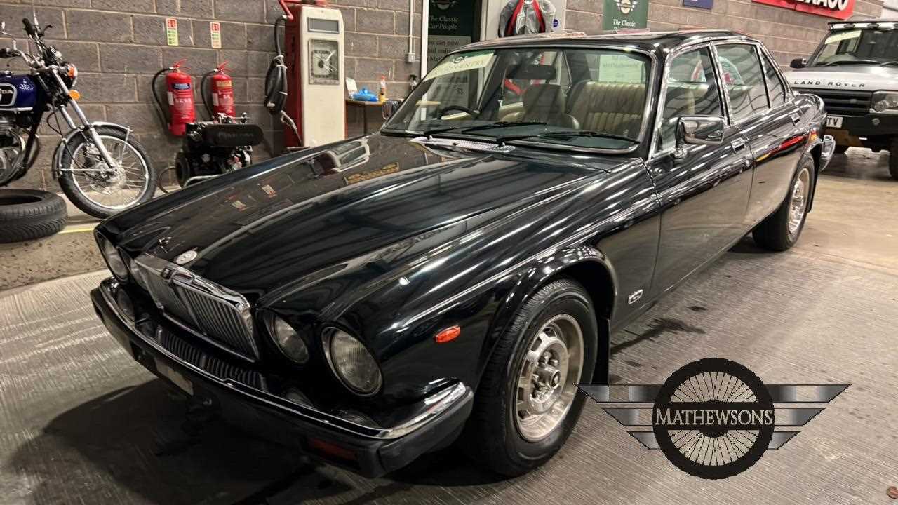 Lot 131 - 1983 JAGUAR 4.2 XJ6 AUTO