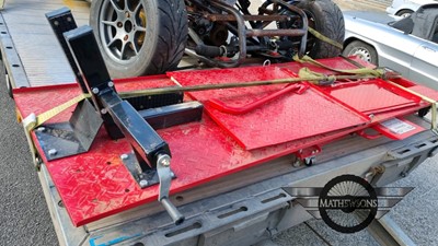 Lot 351 - RED MOTORCYCLE LIFT