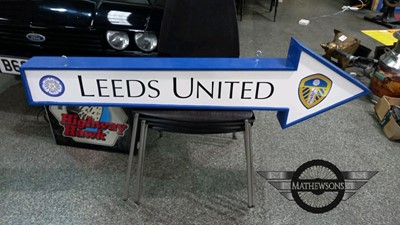 Lot 375 - LEEDS UNITED ARROW