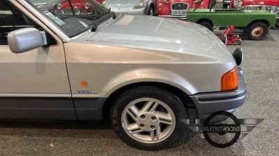 Lot 522 - 1987 FORD ESCORT 1.6I CABRIOLET