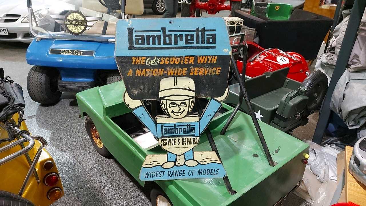 Lot 17 - LAMBRETTA SERVICE & REPAIRS SIGN