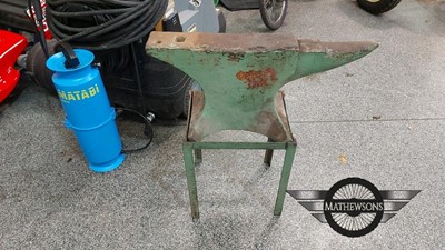 Lot 613 - ANVIL WITH STAND