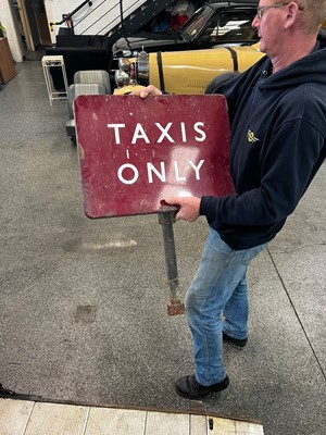 Lot 602 - DOUBLE SIDED TAXIS ONLY SIGN