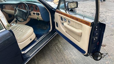 Lot 644 - 1993 BENTLEY BROOKLANDS AUTO