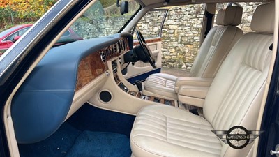 Lot 644 - 1993 BENTLEY BROOKLANDS AUTO