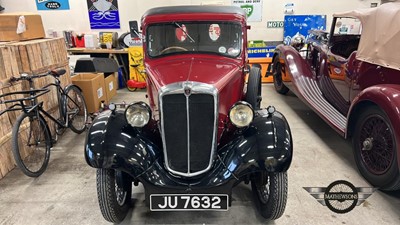 Lot 668 - 1935 MORRIS 8 VAN