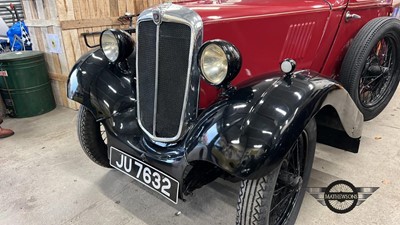 Lot 668 - 1935 MORRIS 8 VAN