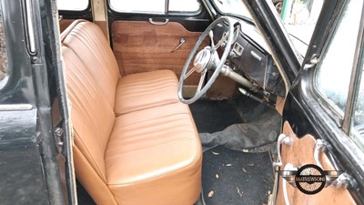 Lot 666 - 1954 AUSTIN A40