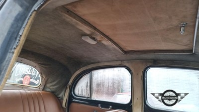 Lot 666 - 1954 AUSTIN A40