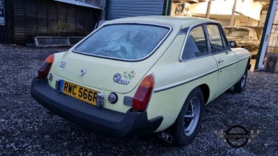 Lot 671 - 1977 MG B GT