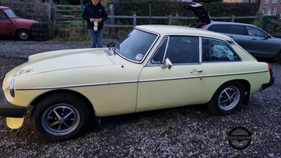 Lot 671 - 1977 MG B GT