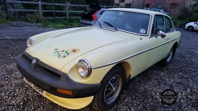 Lot 671 - 1977 MG B GT