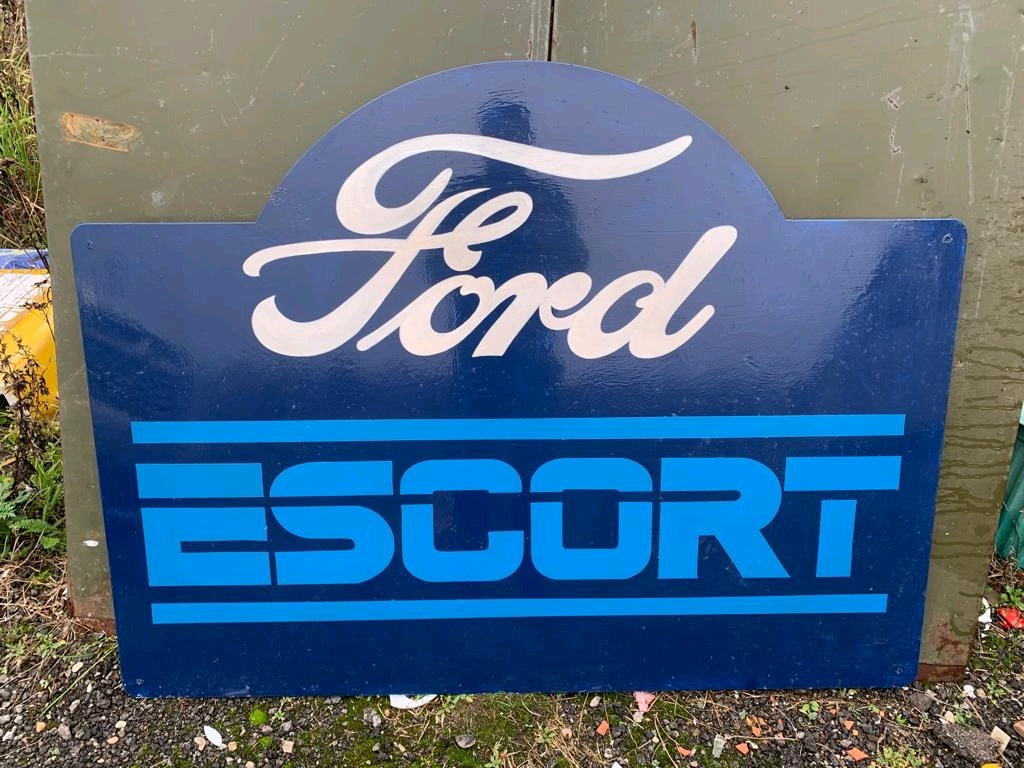 Ford Escort Lettering Lot 81 - LARGE FORD ESCORT SIGN