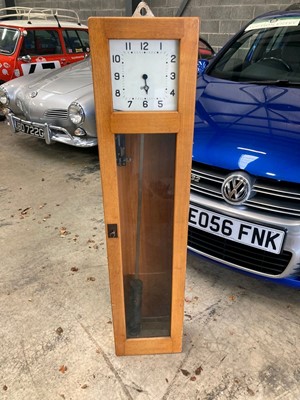 Lot 191 - GENT TALL CLOCK IN WOOD CASE